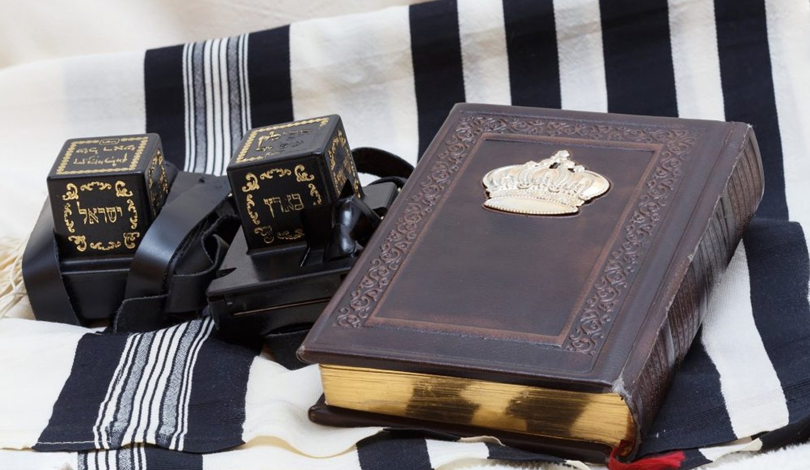 Что такое тфилин